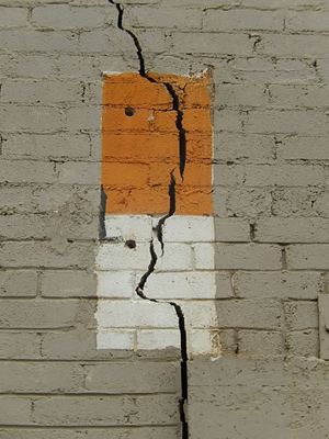 Cracks In The Walls: Should You Worry? | iCertified